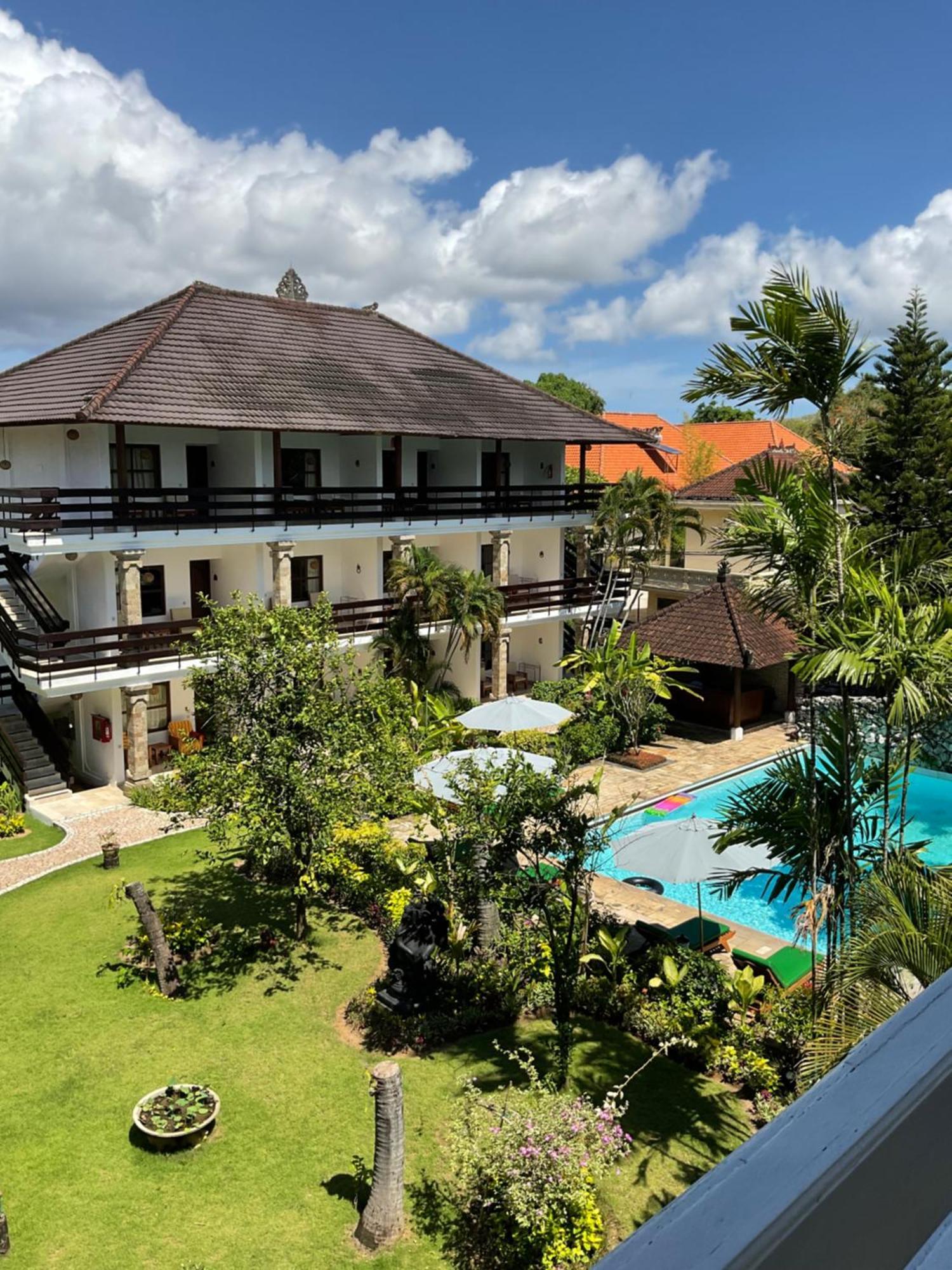 Hotel Grand Kumala Bali Legian  Bilik gambar